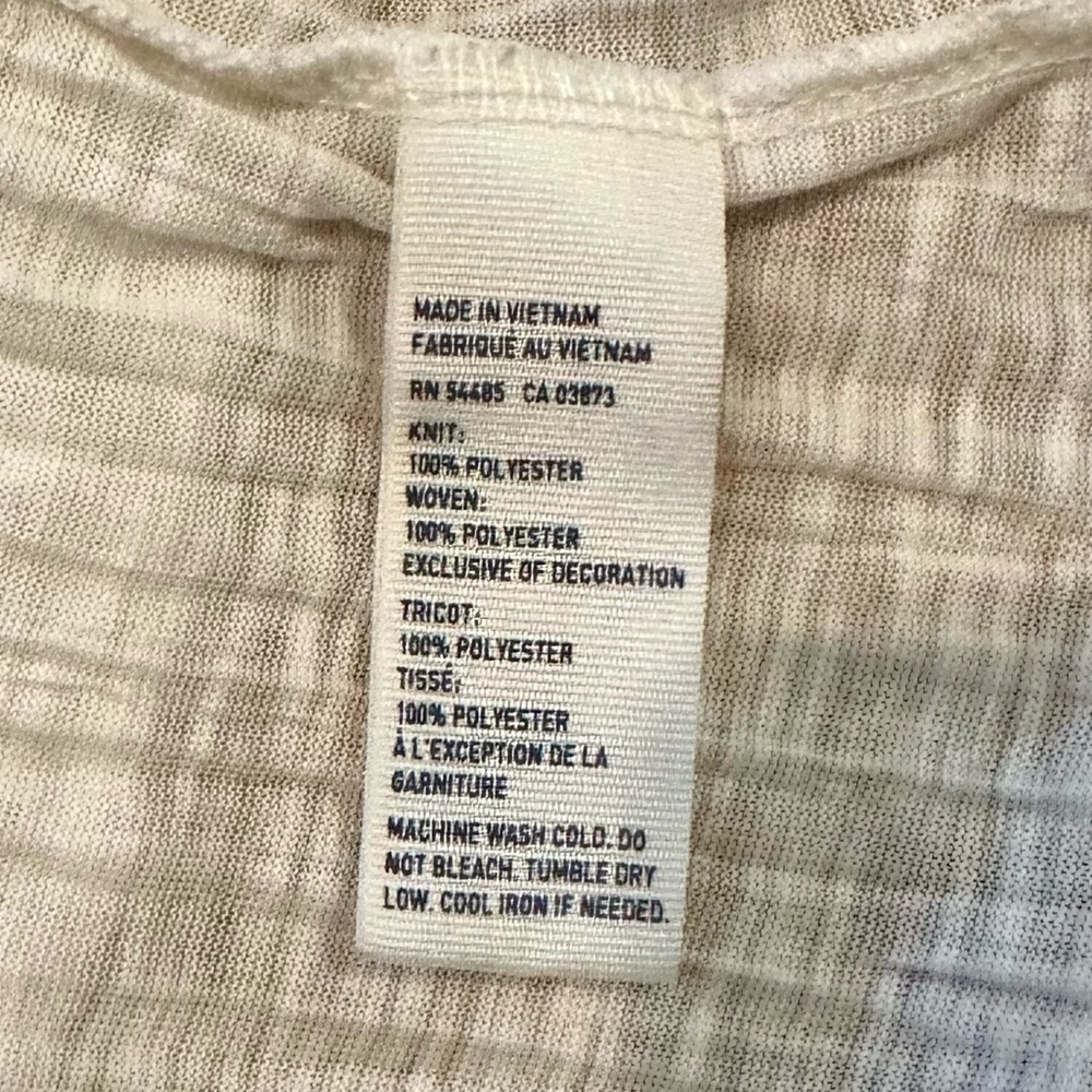 American Eagle Top- NWOT - Picture 4 of 4